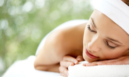 60 Minute Swedish or Deep Tissue Massage with Hot Towels and Aromatherapy - Cest Tout Studio