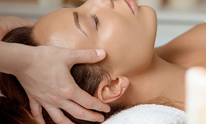 Image 7: Unwind with an Amenities Pass and 60-Minute Body Scrub at K'alma Spa