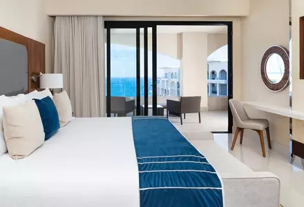 One-Bedroom Ocean-View Suite
