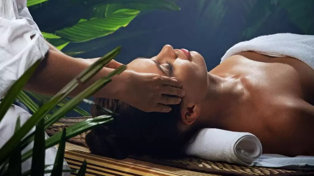 Luxury Head Spa Packages for One, Couples, or Groups of 4