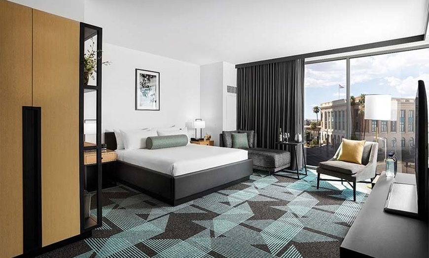 Image 16: Downtown Las Vegas Casino Hotel with Rooftop Pool