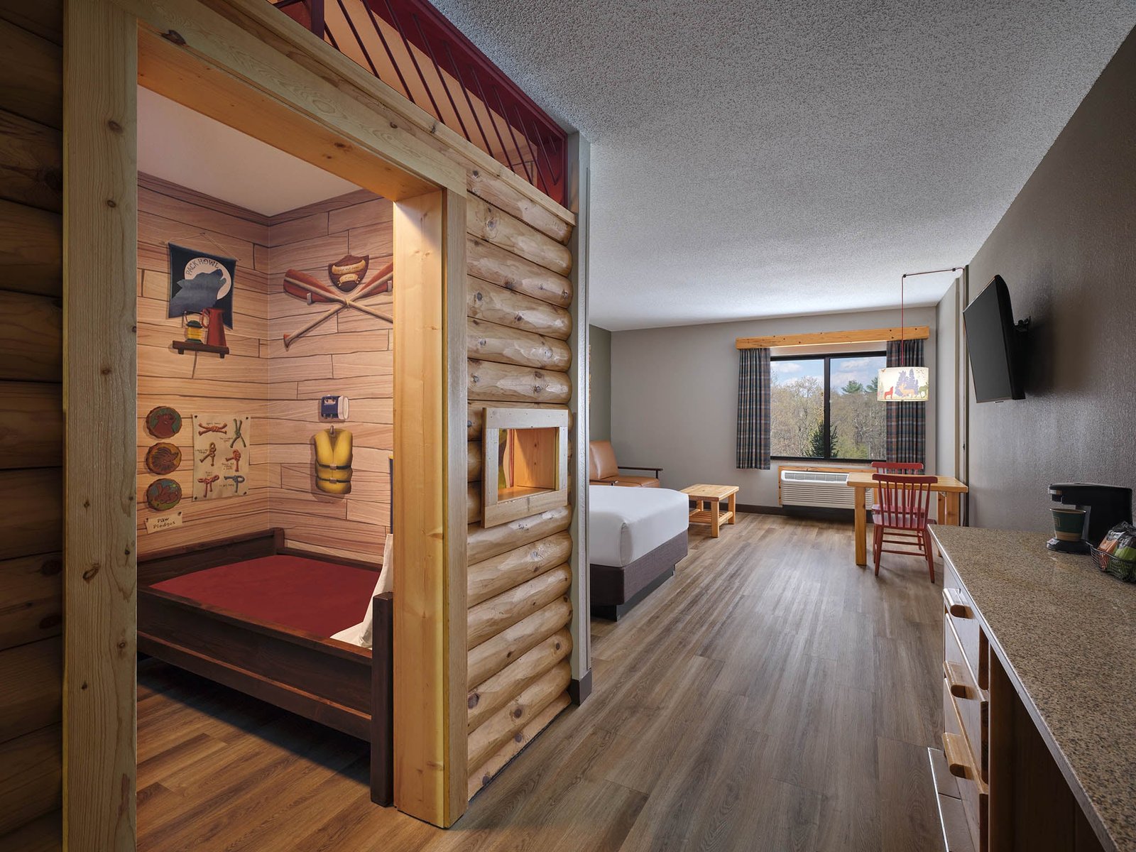 Junior Cabin Suite