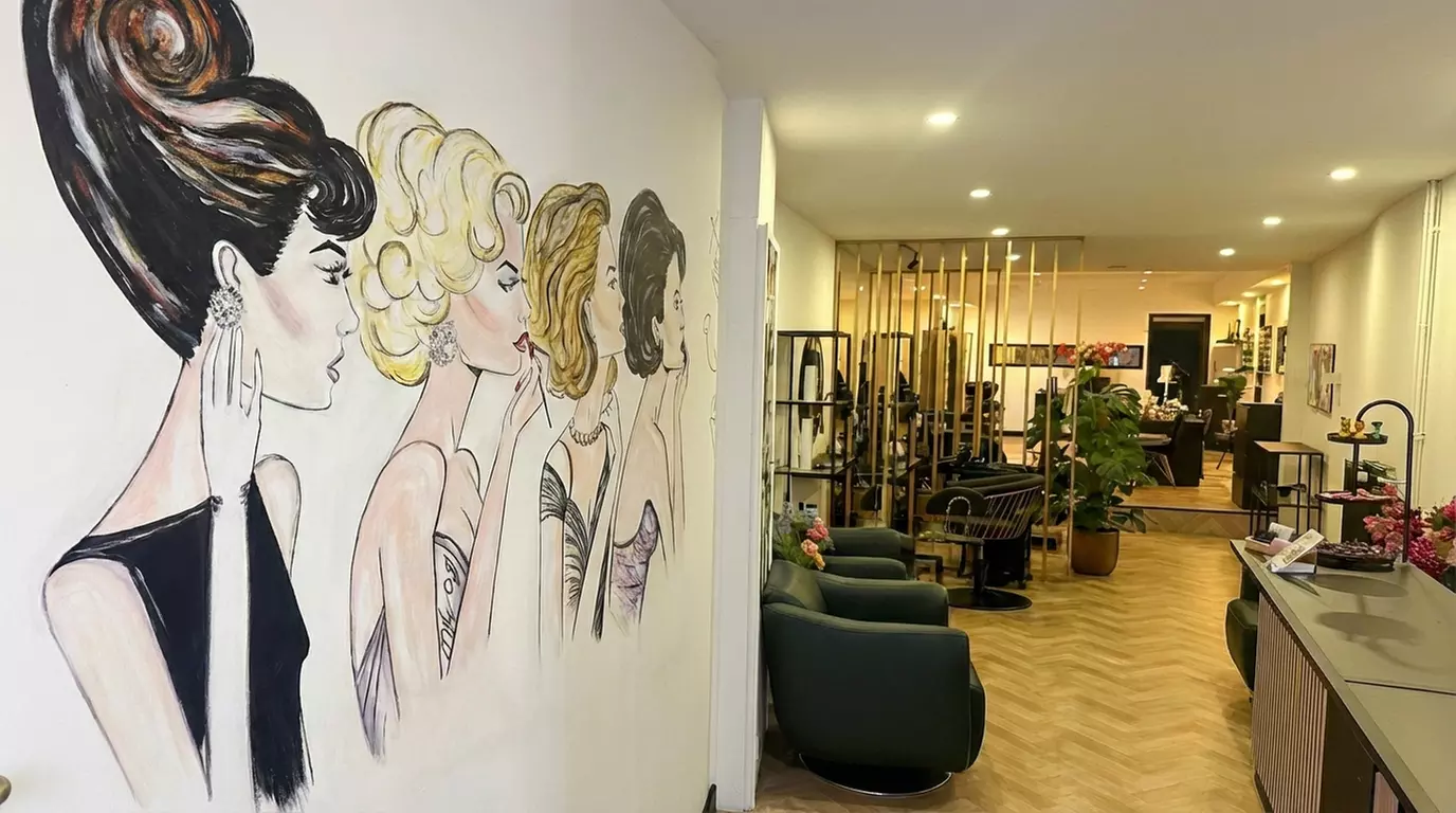 Zorgvuldige PMU aanpak voor verwijderen of aanbrengen van wenkbrauwen