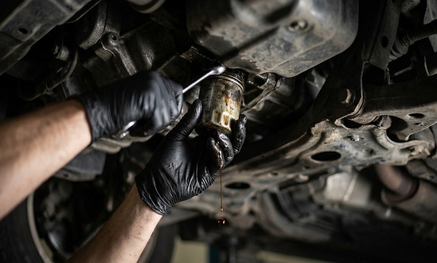 Image 4: Oil Change with Brake Inspection – Choose Conventional or More
