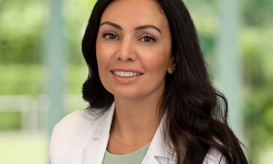 Image 5: Botox (Up to 20 Units) or 1 mL Lip Filler