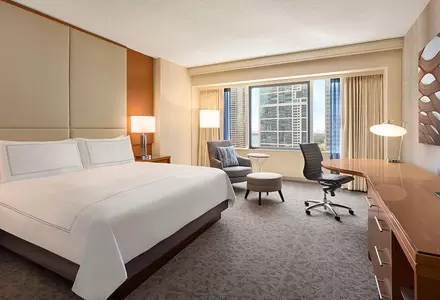 Classic City-View King Room