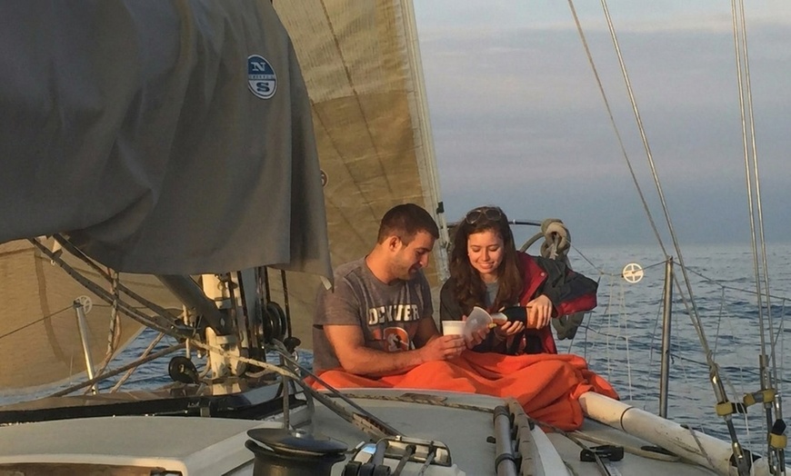 Image 6: 2 Hour Private Boat Tour with Skyline Views – Lake Michigan, Chicago