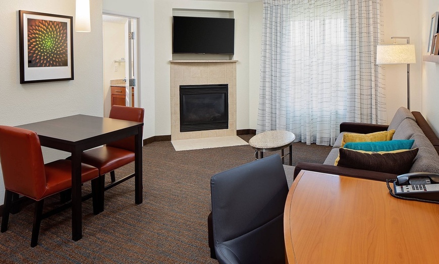 Image 19: Harrisburg Suites near Hersheypark with Free Breakfast