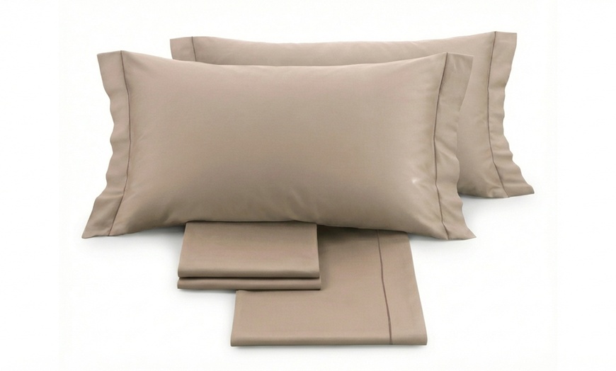 Image 3: Completo lenzuola matrimoniale in raso 60/60