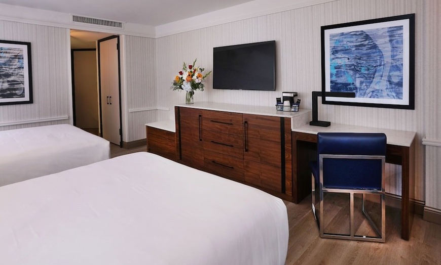 Image 20: Atlantic City Boardwalk Casino Hotel with Beach Access