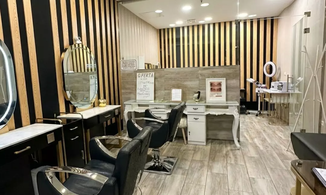 Sesión de microblading con visagismo de cejas para 1 persona