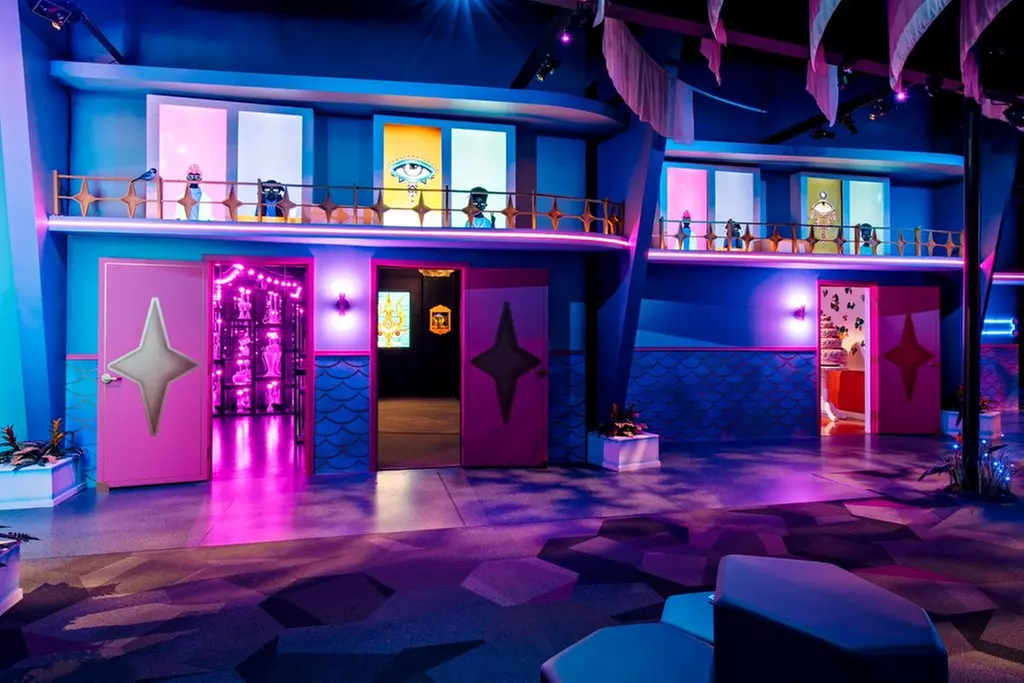 FloridaRAMA Museum Admission Deals for Adults & Children