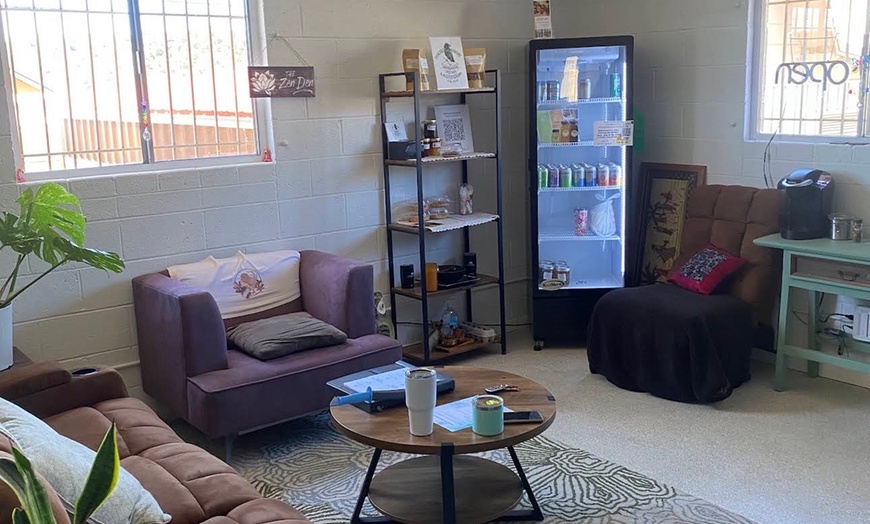 Image 2: Custom Swedish or Deep Tissue Massage with Hot Towels & Aromatherapy