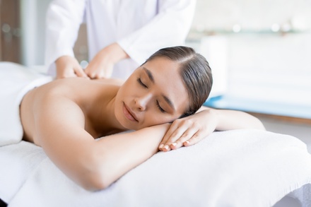 60-Minutes Swedish Body Massage with Hot Stones and Essential Oil - Classic Spa