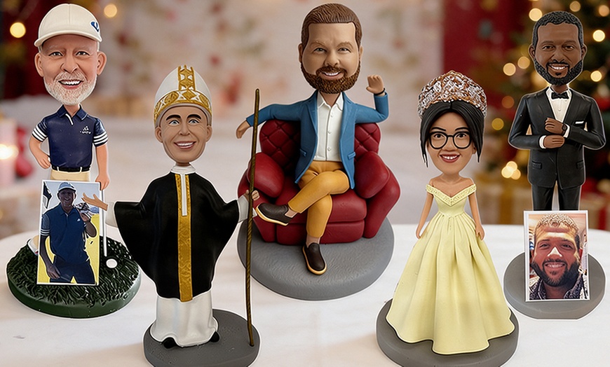 Image 4: Custom Bobbleheads from Justyling