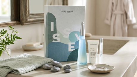 Issey Miyake L eau D issey 3 Piece Gift Set; 100ml EDT 10ml EDT 50ml Body Lotion