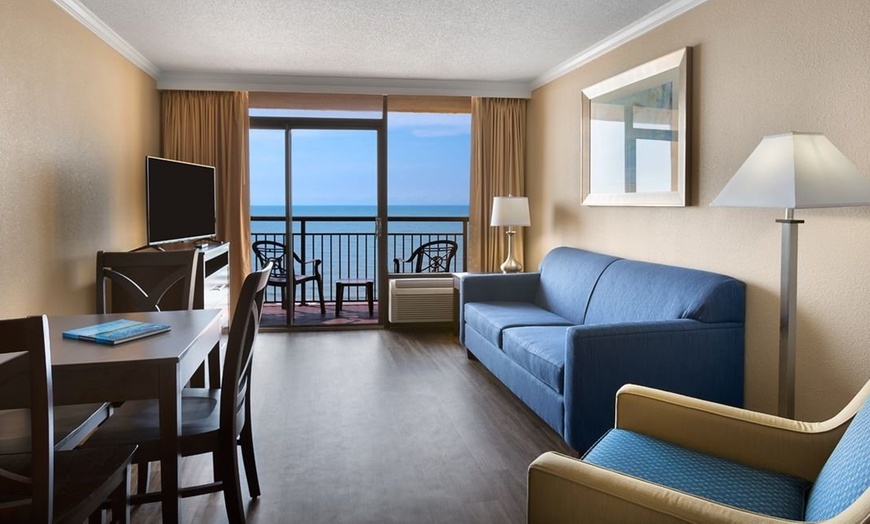 Image 24: Myrtle Beach Oceanfront Resort with Lazy River