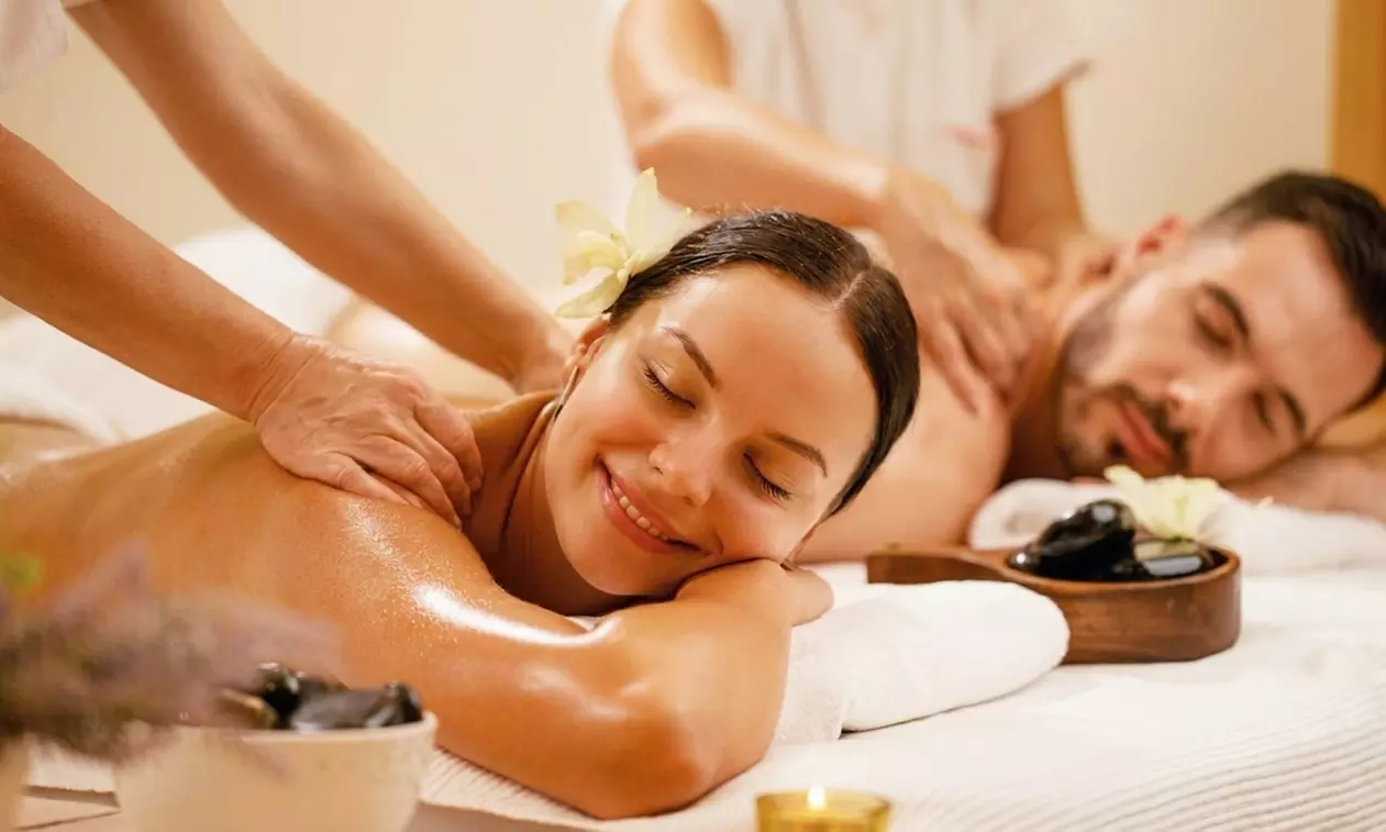 1h de massage au choix (Polynésien, Relaxant, Lomi-Lomi, pierres chaudes) pour 1 personne
