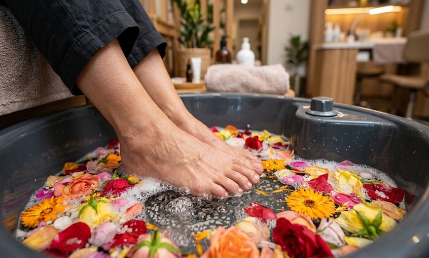 Image 4: Deluxe Mani-Pedi with Paraffin Wax and Massage Treatment