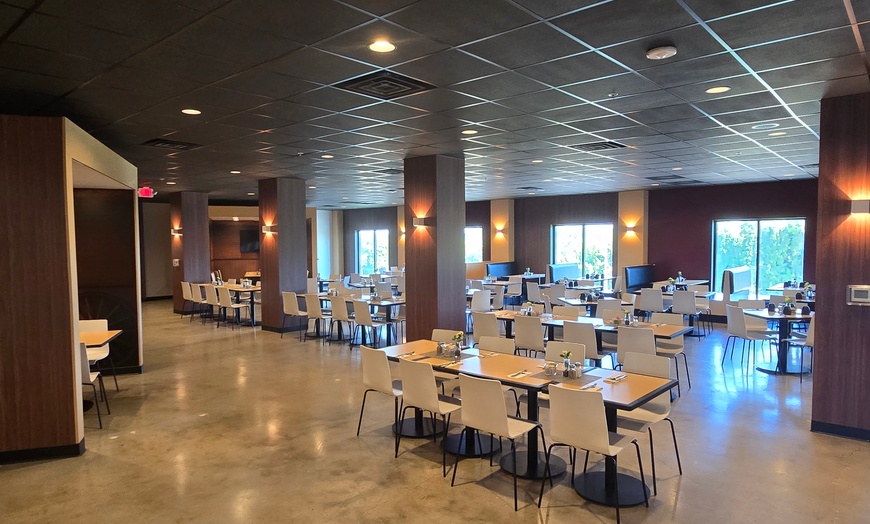 Image 14: Member-Only Deal: Dutch Wonderland Inn in Lancaster –Family-Friendly 