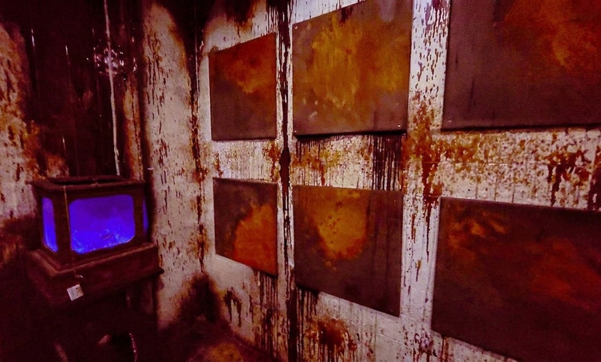 Image 3: Thrilling Escape Room Adventures for Teams of All Sizes!