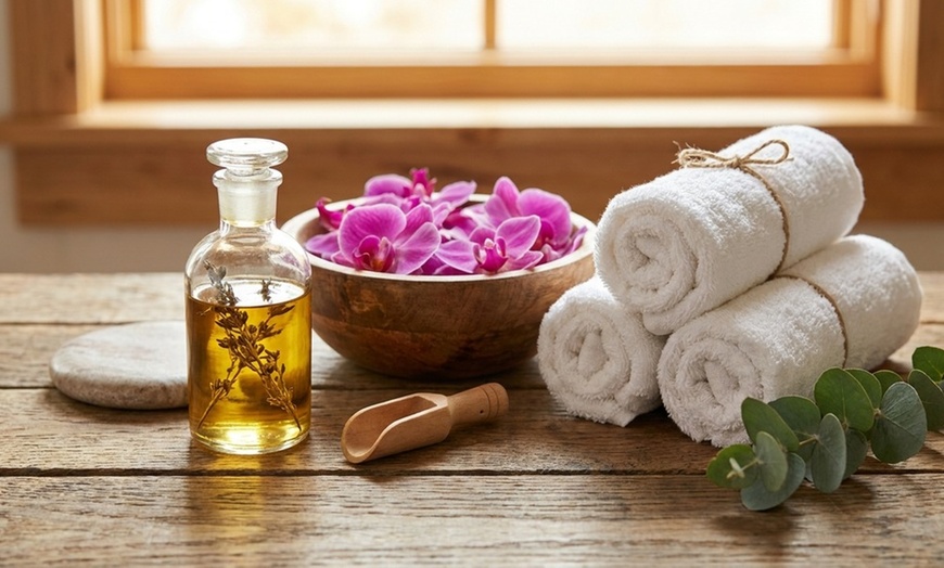 Image 3: Indulge in a 60, 90 or 120 Minute Full Body Massage for Ultimate Relaxation at Inner Chi Exchange: Up to 57% off