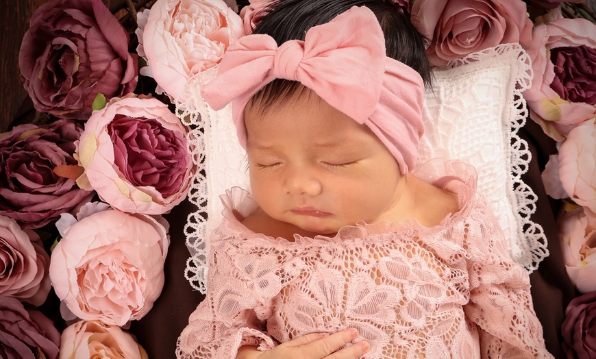 Image 12: Kids Photo Shoots with Digital and Print Options