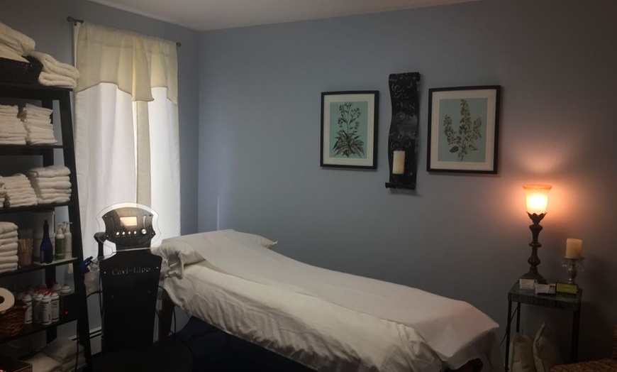 Image 9: One or Two Cavi-Lipo Fat Loss Treatments