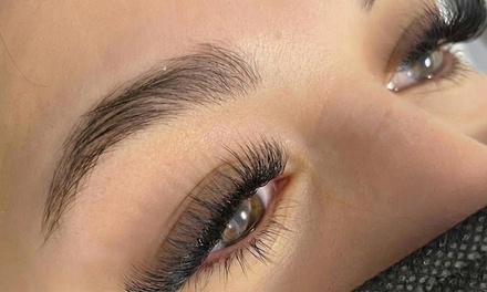 Full Set of Classic Eyelash Extensions - Mane Aesthetics Salon