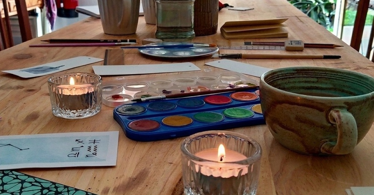 Taller de acuarela para principiantes con picoteo en Málaga