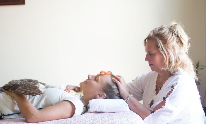 Image 5: Massage Session with Oxygen Bar & Herbal Tonics for Detox & Renewal