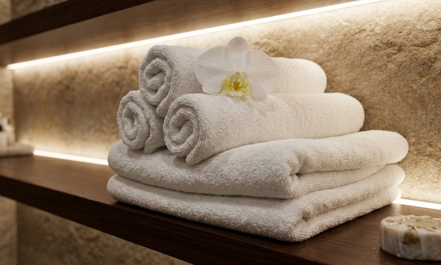 Image 5: Relax with a Deluxe Body Detox and Massage at Tao Massage