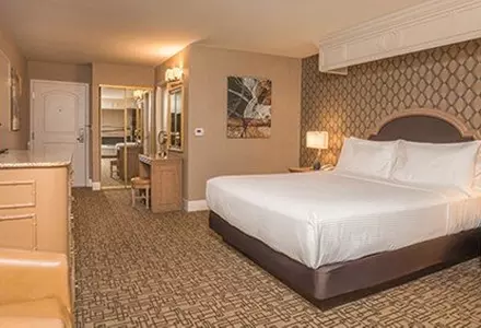 Carson Tower King Room