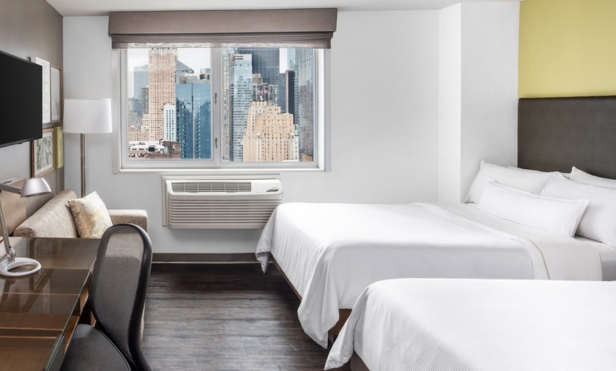 Image 25: NYC Midtown Hotel near Times Square with Free Breakfast