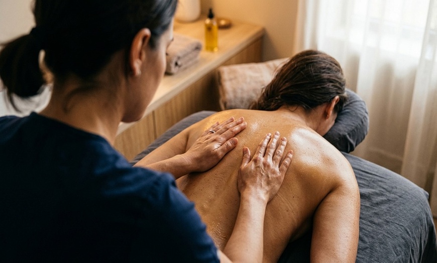 Image 7: Customized 60 or 90-Min Massage with Soothing Steam Eye Mask