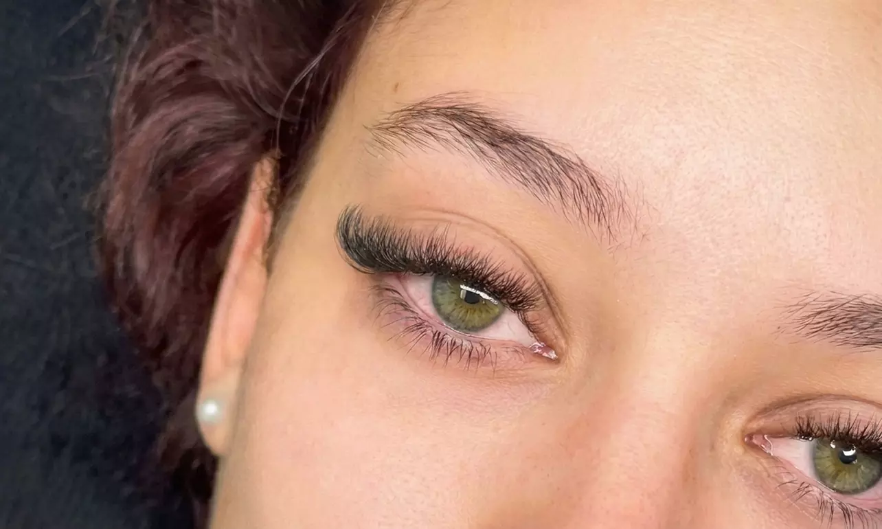 Lifting y tinte de pestañas con opción a tratamientos extra para 1