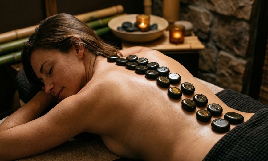 Image 6: Relaxing Couples Massage with Hot Stones and Hot Towels