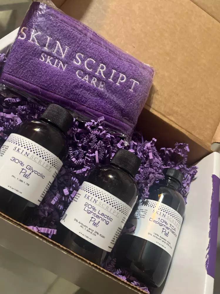 Anti-Aging Facial Sessions for Smoother, Youthful-Looking Skin