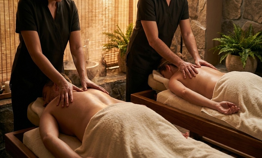 Image 5: Unwind with Your Loved One During 60-Minute Cozy Couples Massage