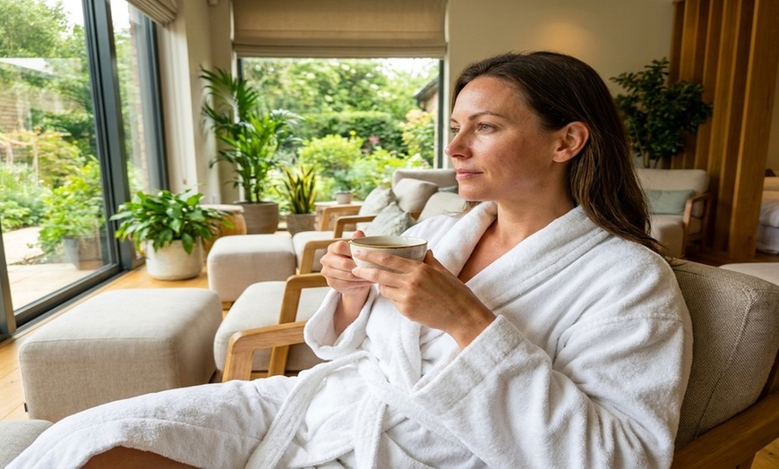 Image 7: Experience soothing 45 or 60-minute lymphatic drainage massages