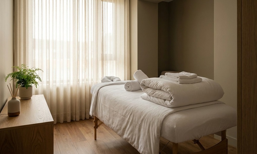 Image 5: Experience 60-Minute Lymphatic Drainage Massage Sessions