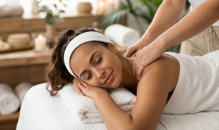 One 30 Minute Signature Facial - Oyespa