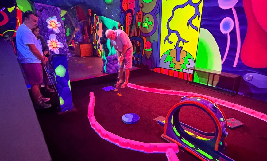 Image 3: Interdimensional Mini Golf Adventure