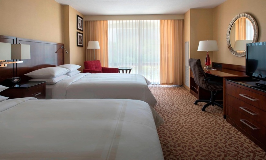 Image 26: Saddle Brook NJ Hotel near NYC and MetLife Stadium