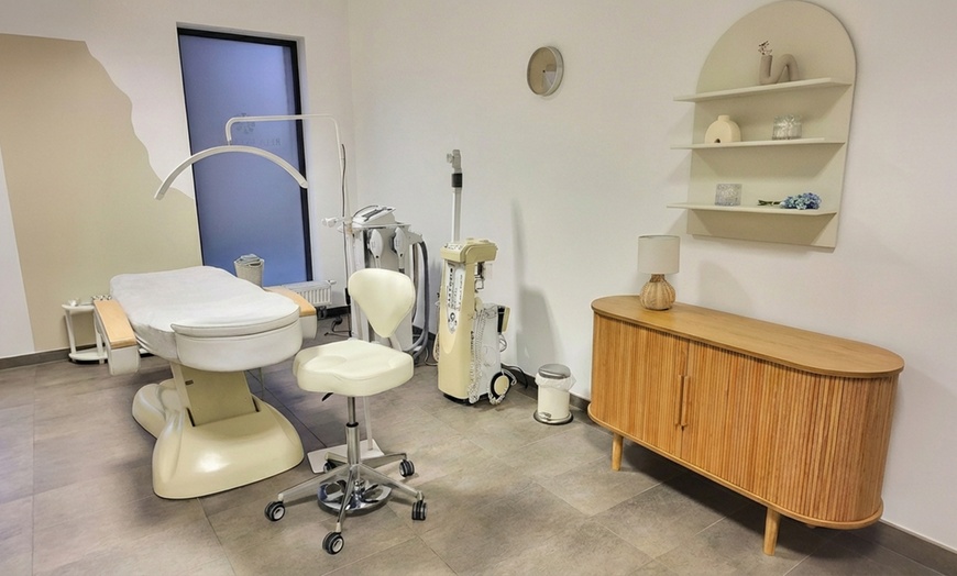 Image 4: Depilacja laserowa SHR na wybrane partie ciała: 3 lub 6 zabiegów