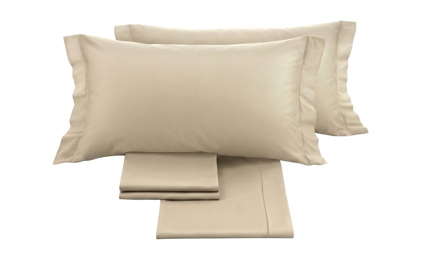 Image 2: Completo lenzuola matrimoniale in raso 60/60