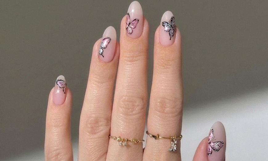 Image 3: Stylish Gel X, Acrylic, & Gel Manicure Services