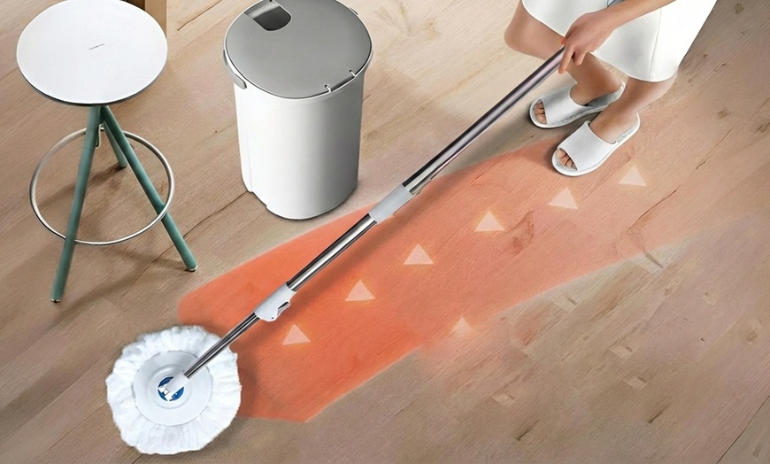 Image 7: Balai pratique 360° pour un nettoyage rapide et complet