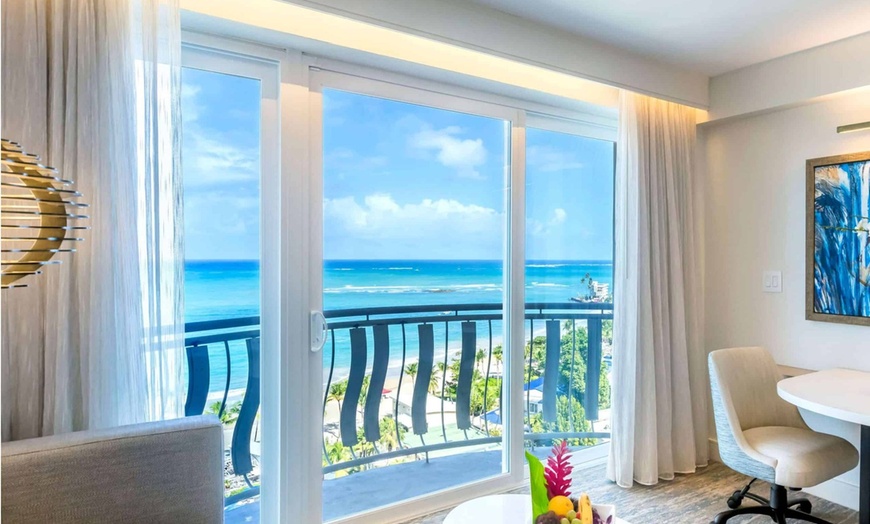 Image 14: Isla Verde Beachfront Resort with Spa and Swim-Up Pool