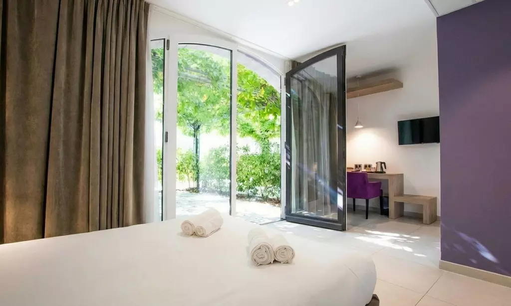 Vogüé : chambre double ou mobil-home avec petit-déjeuner